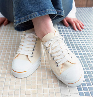 あなたの足は、においませんか。